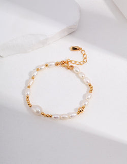 Simple Elegant Pearl Bracelet